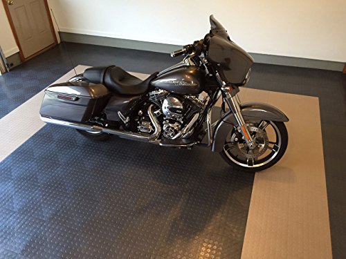 SnapLock RaceDeck CircleTrac 12"x12" Interlocking Garage Tiles (48 Count)