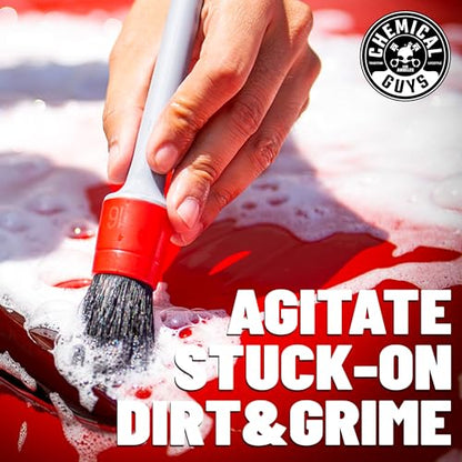 17 Piece Car Detailing Kit (64 Fl Oz)