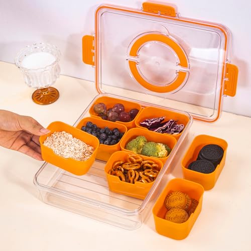 Divided Snack Serving Tray with Lid and Handle Travel Snackle Charcuterie Container Portable Storage Organizer for Candy (28 Ounce)