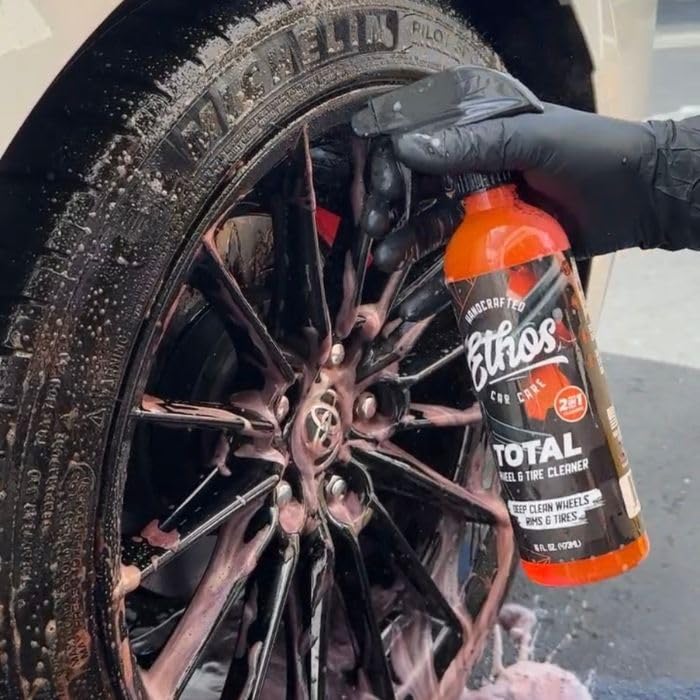 Total Wheel & Tire Cleaner (16 Fl Oz)