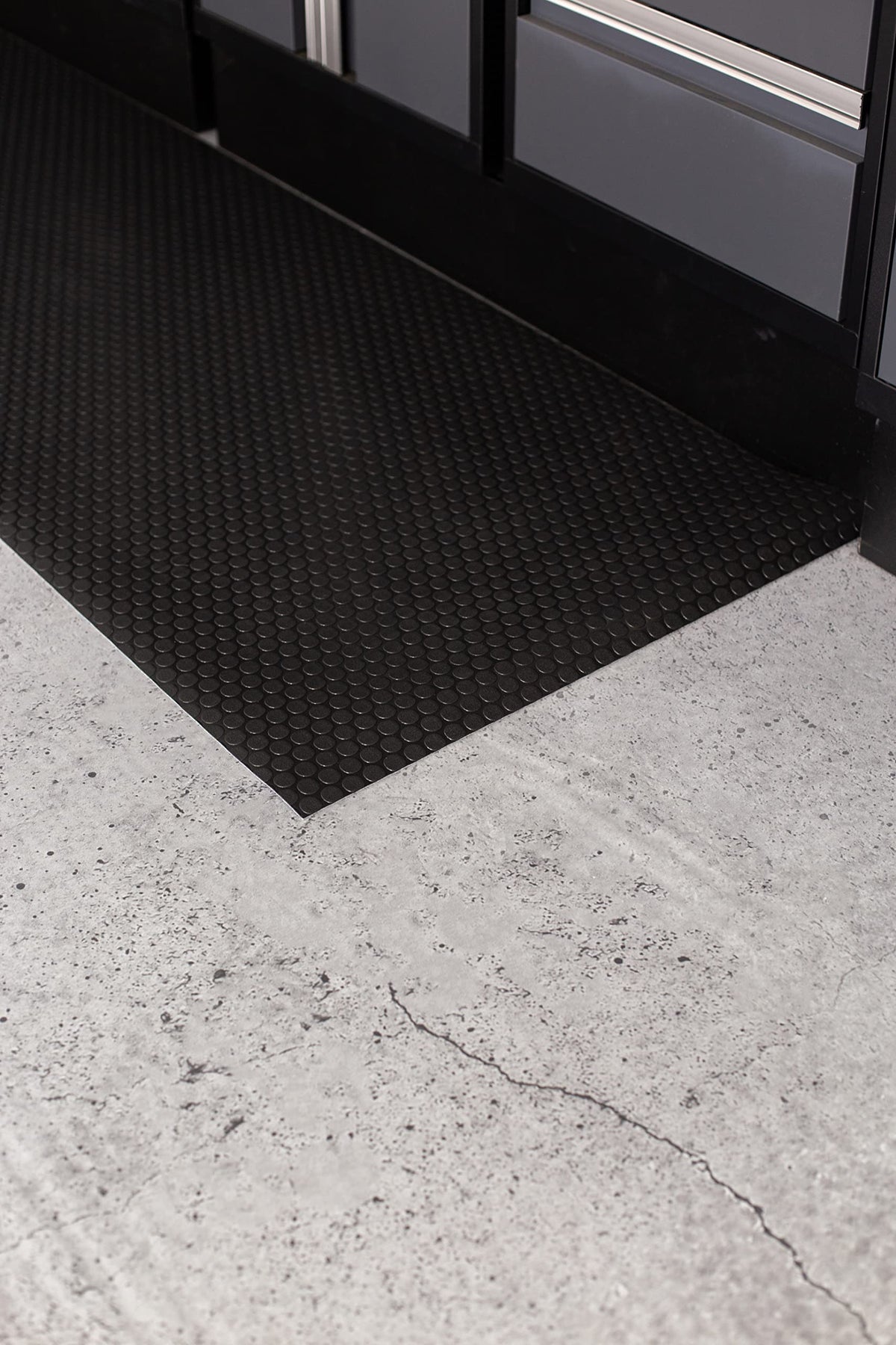 Performance Vinyl Garage Runner Small Coin Pattern (27" x 60" / Midnight Black)